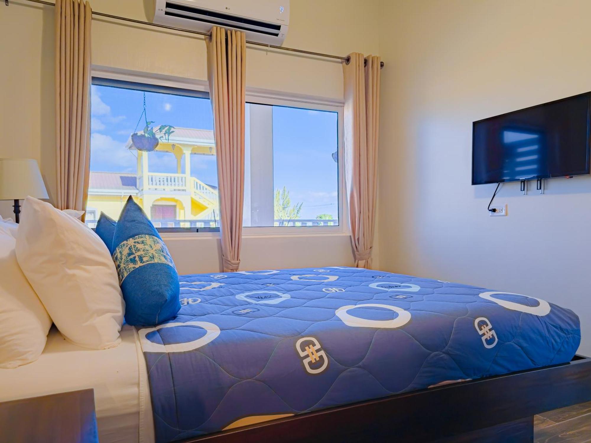 Louis' Apartments Placencia المظهر الخارجي الصورة