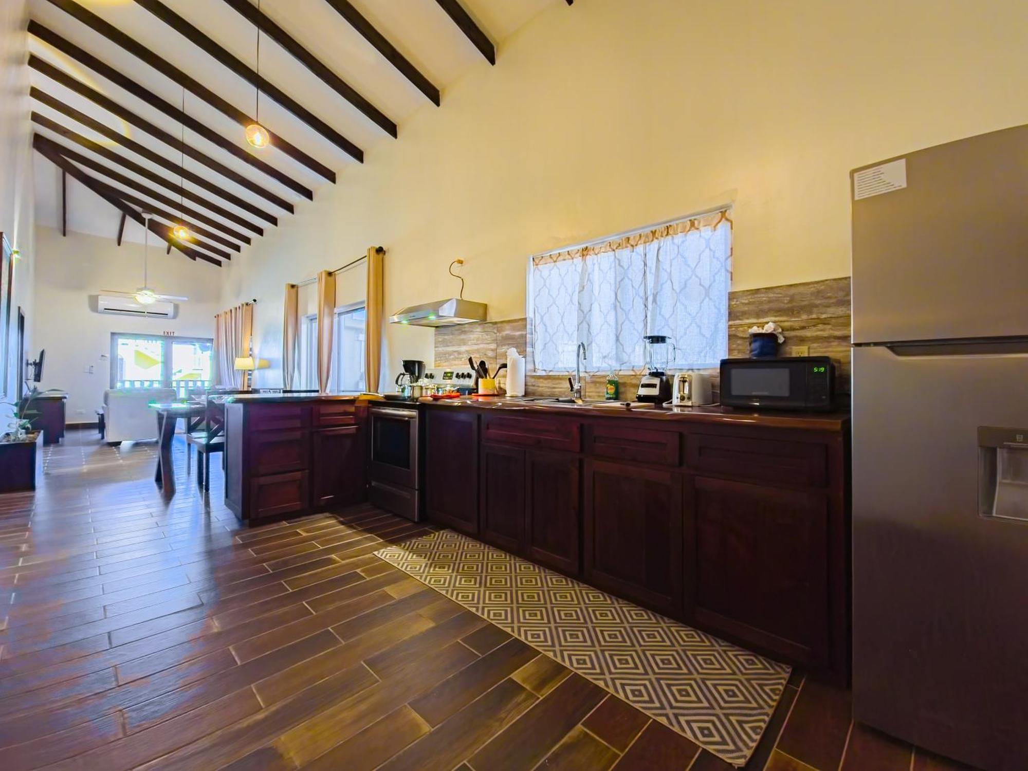 Louis' Apartments Placencia المظهر الخارجي الصورة