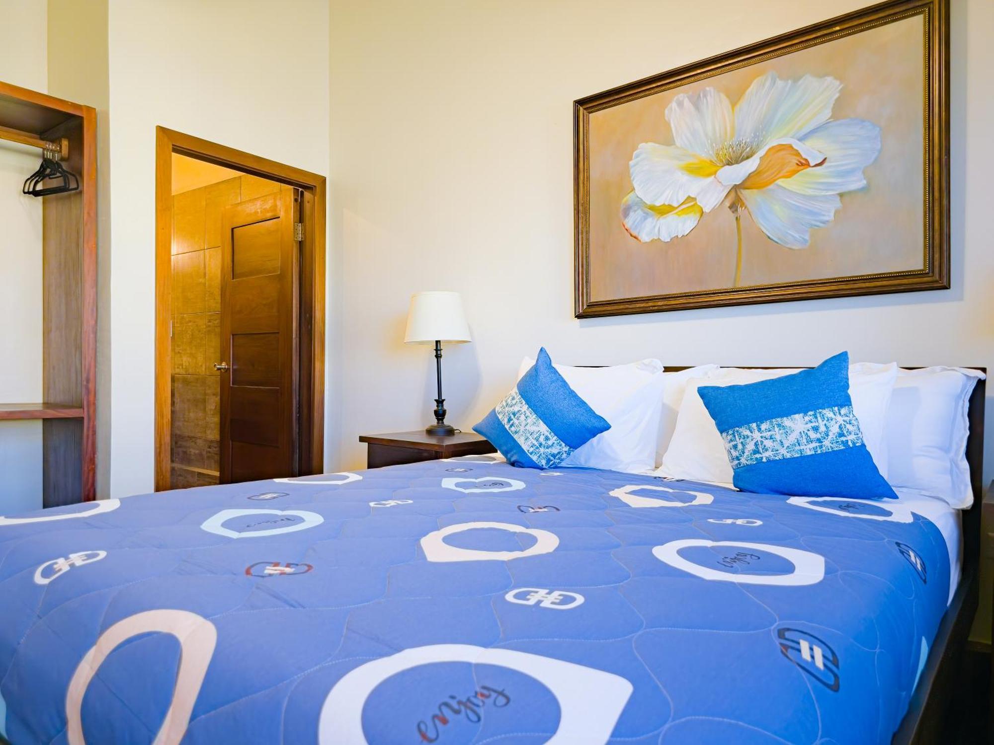 Louis' Apartments Placencia المظهر الخارجي الصورة
