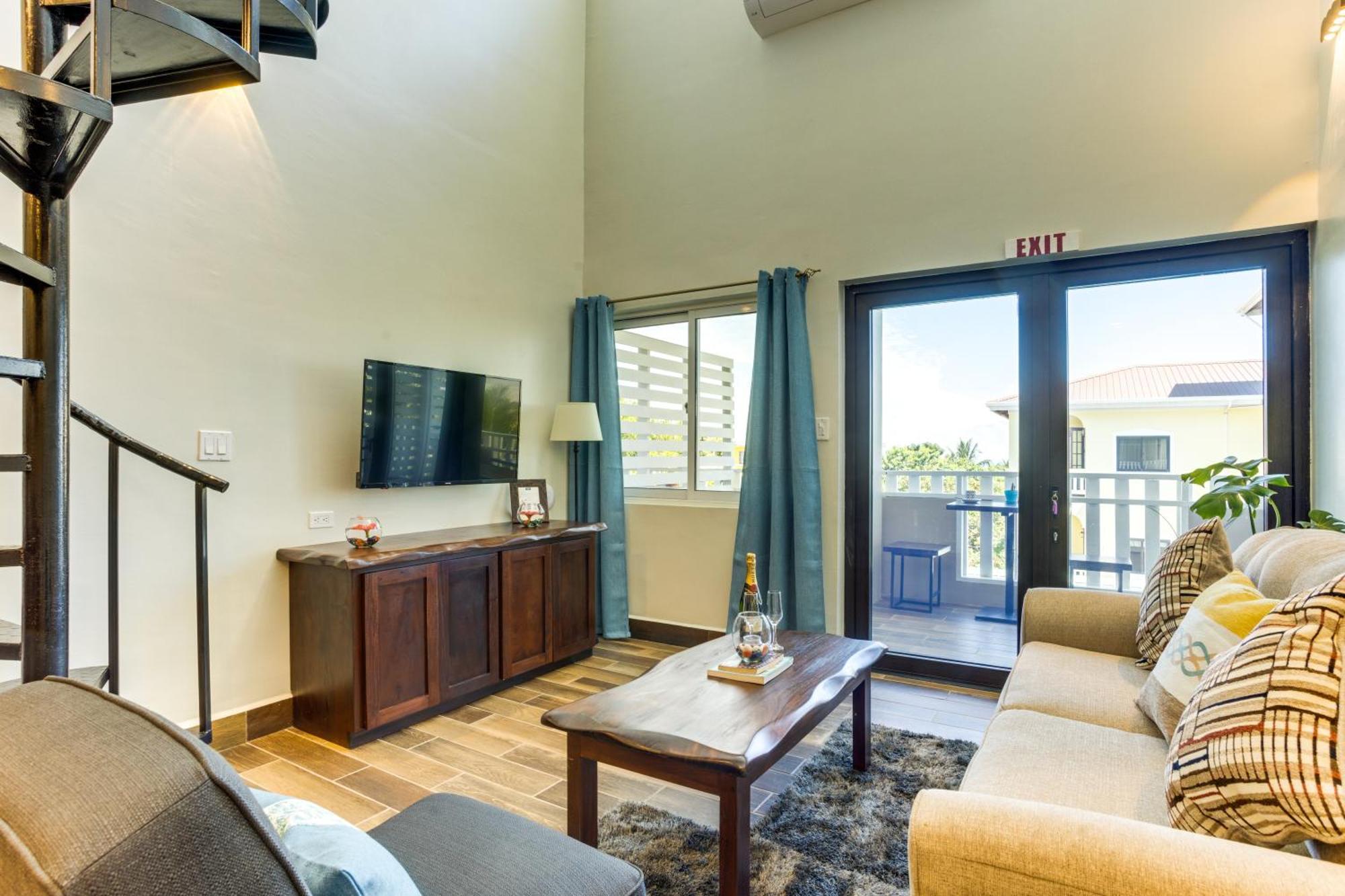 Louis' Apartments Placencia المظهر الخارجي الصورة