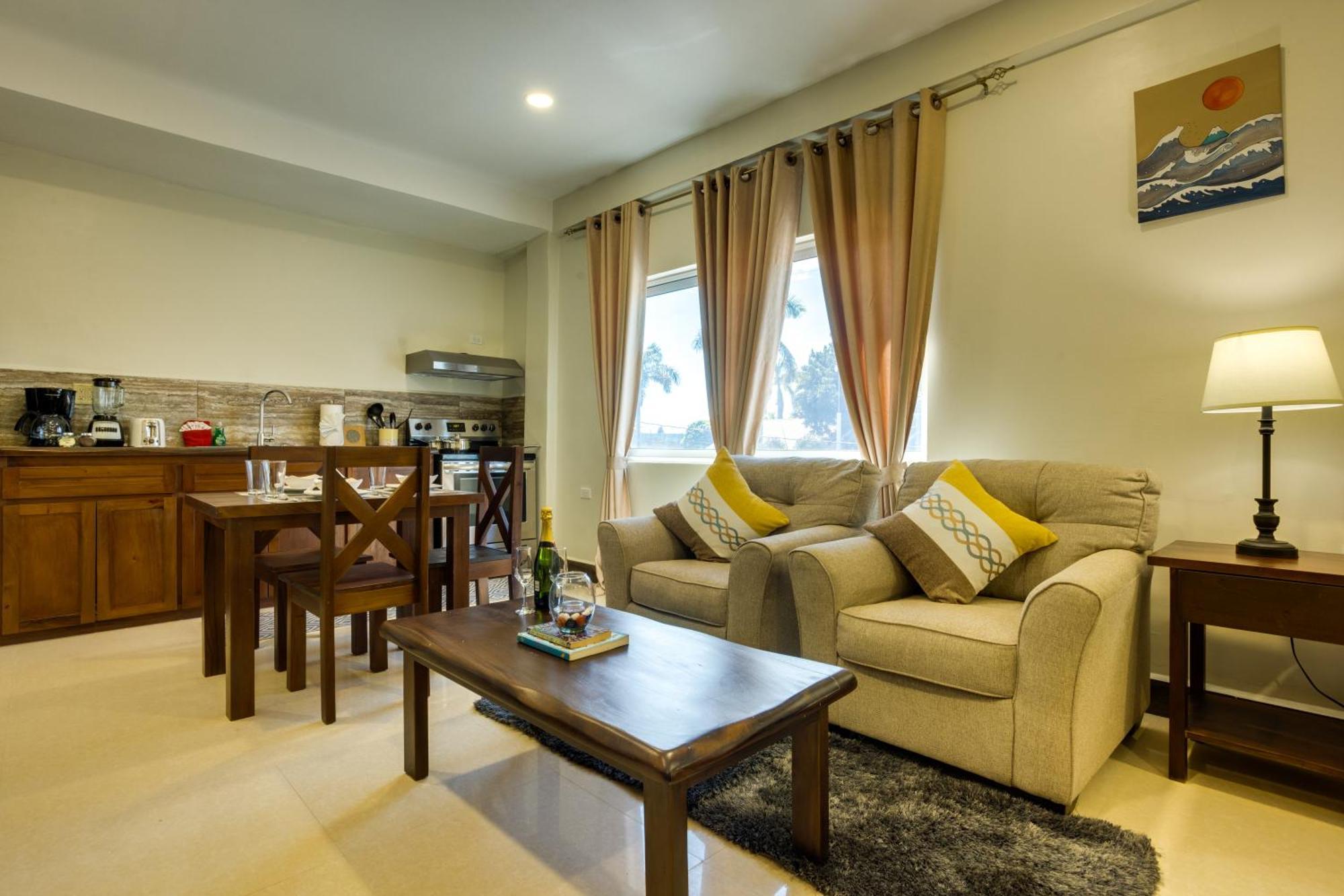 Louis' Apartments Placencia المظهر الخارجي الصورة